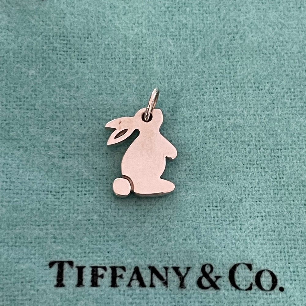 Tiffany & Co bunny charm‎
